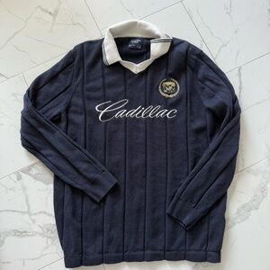 ABERCROMBIE & FITCH Navy Sweater with White Collar